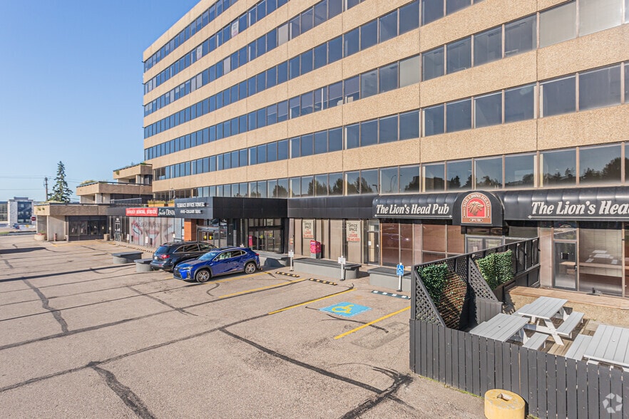 4445 Calgary Trl, Edmonton, AB for lease - Building Photo - Image 2 of 5