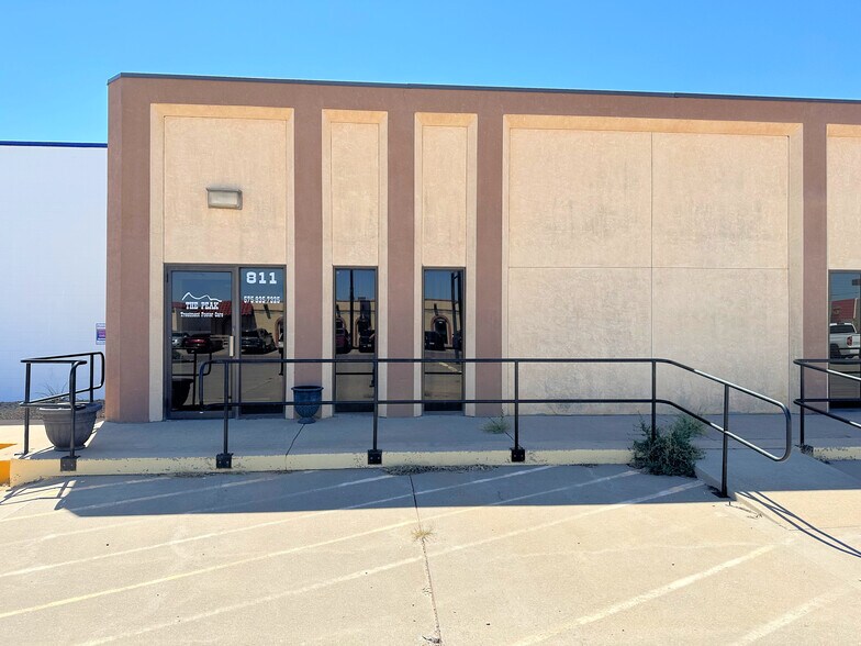 811-817 Lexington Rd, Clovis, NM for sale - Primary Photo - Image 1 of 1