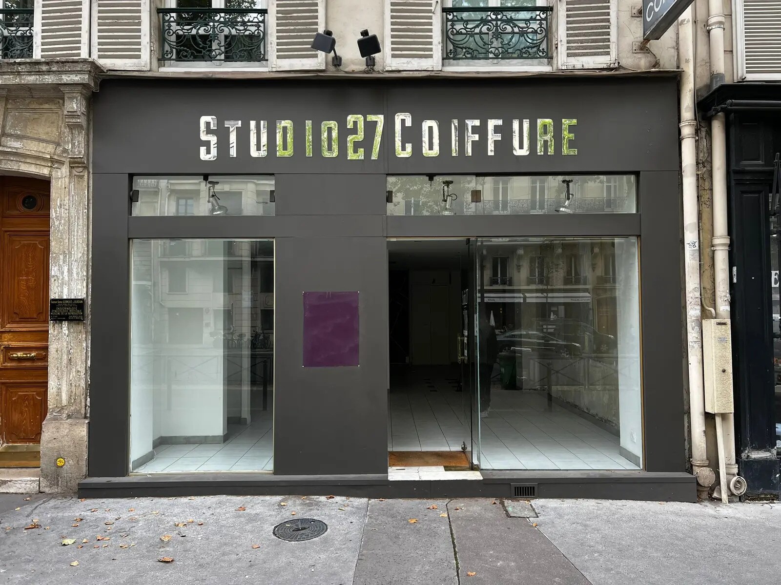 Retail in Paris for lease Building Photo- Image 1 of 11