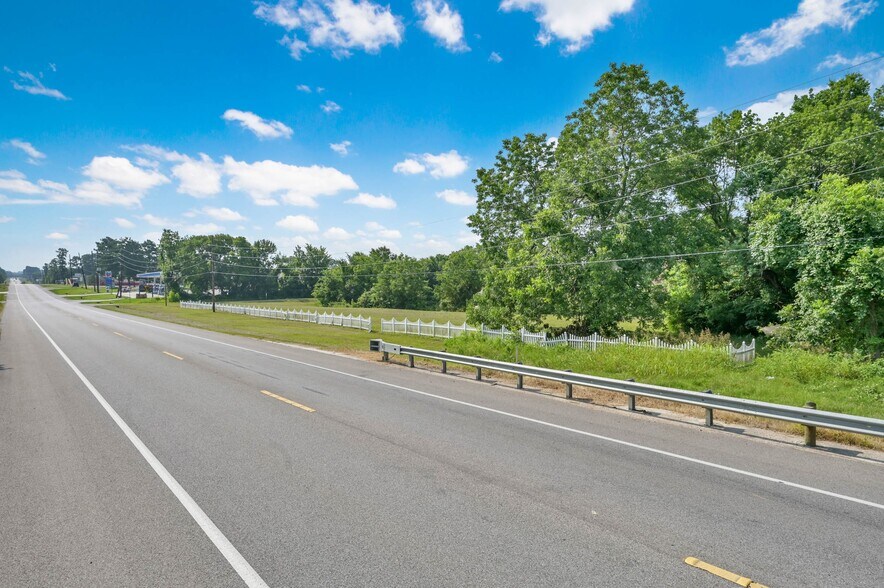 12159 FM 830 Rd, Willis, TX for sale - Building Photo - Image 3 of 16