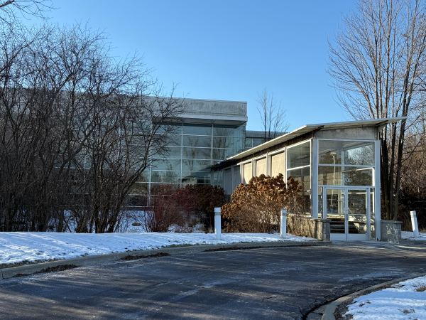 Daley Drive Campus portfolio of 3 properties for sale on LoopNet.com - Building Photo - Image 2 of 6