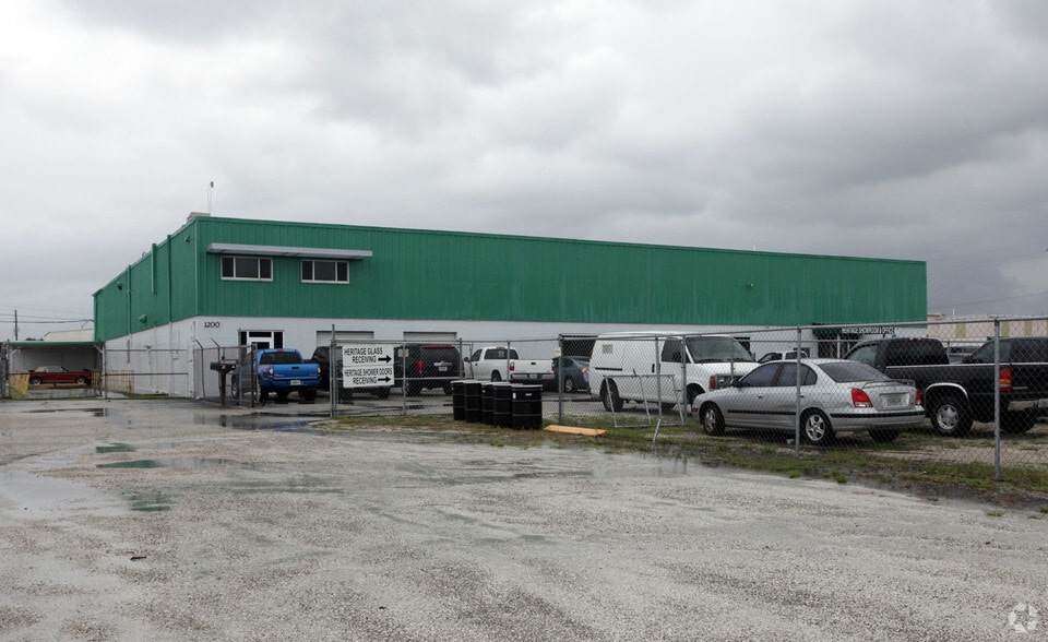 1200 Ogden Rd, Venice, FL for lease - Building Photo - Image 2 of 3