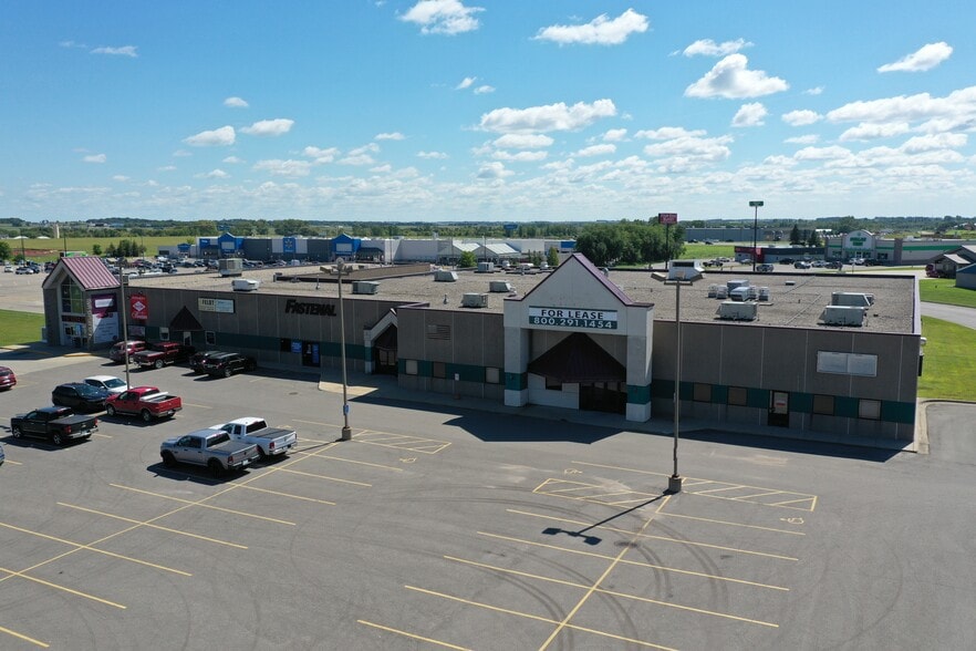 1225 Timberlane Dr, Sauk Centre, MN for sale - Building Photo - Image 3 of 9