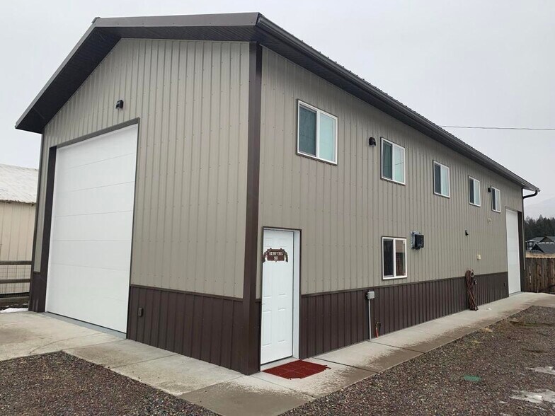 201 US Highway 2 E, Columbia Falls, MT for sale - Primary Photo - Image 1 of 1