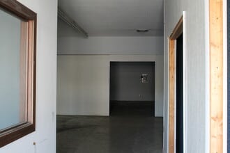 1135 Volunteer Pky, Bristol, TN for lease Interior Photo- Image 1 of 6