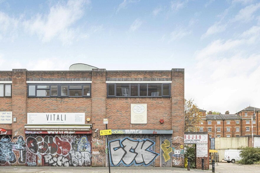 472 Hackney Rd, London for sale - Building Photo - Image 3 of 20