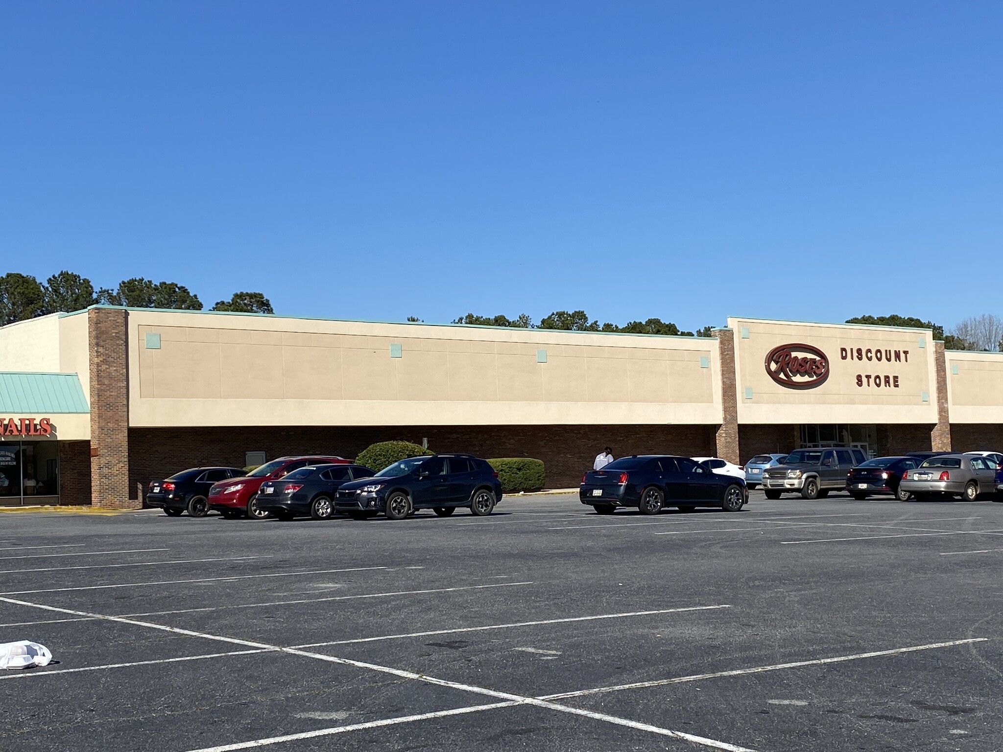 616-760 Shurling Dr, Macon-Bibb, GA for lease Building Photo- Image 1 of 7