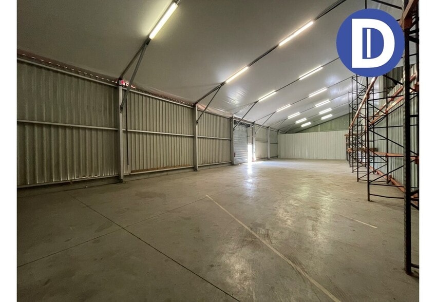 39 Route De Rombas, Woippy for lease - Interior Photo - Image 2 of 2