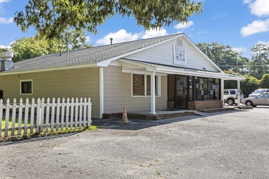 712 River Rd, Washington, NC for lease - Primary Photo - Image 1 of 21