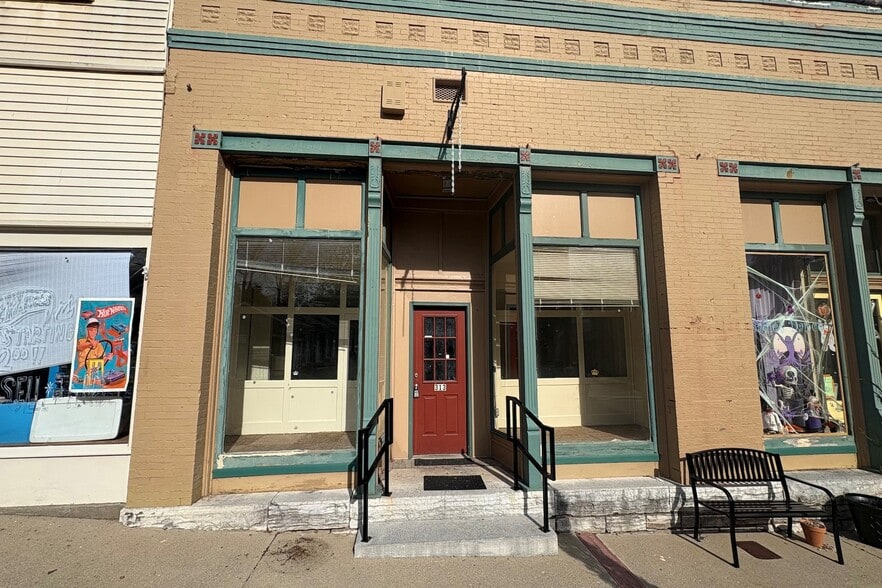 313 E Main St, Wilmore, KY for lease - Building Photo - Image 2 of 7