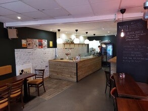 54-54A Goodramgate, York for lease Interior Photo- Image 2 of 3