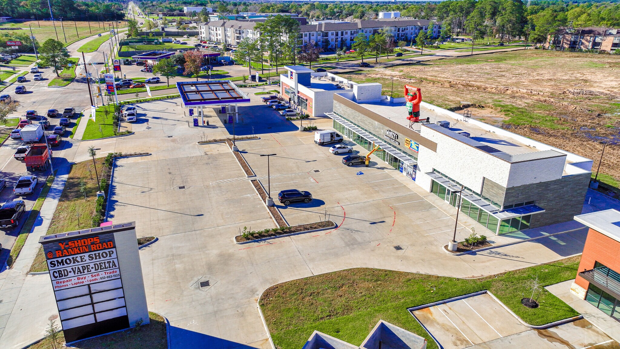 650 W Rankin Rd, Houston, TX 77067 Retail for Lease