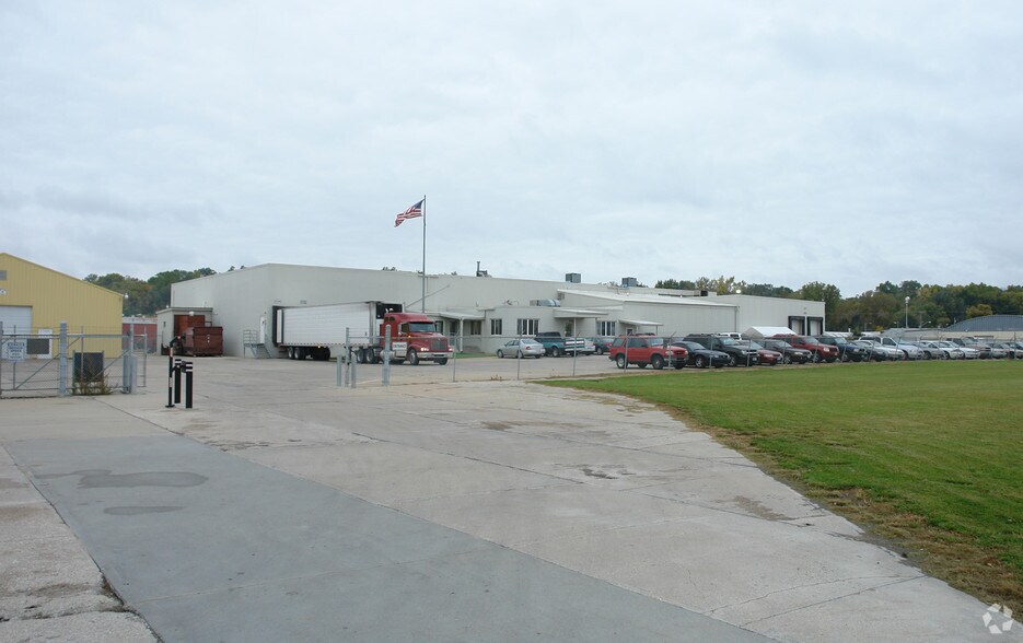 3302 Harlan Lewis Rd, Bellevue, NE for sale - Primary Photo - Image 1 of 1