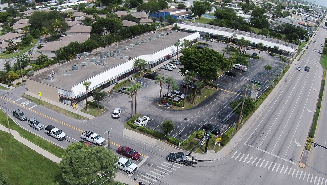 3907-3943 N Federal Hwy, Pompano Beach, FL for lease Building Photo- Image 1 of 14