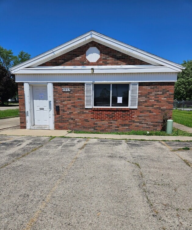 2019 W State Route 17, Kankakee, IL for lease Building Photo- Image 1 of 22