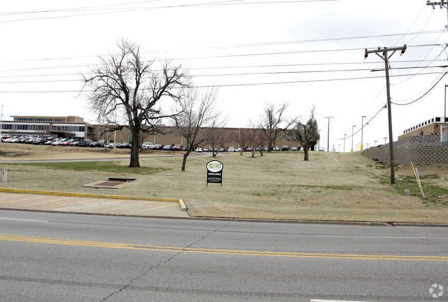 6340 E 41st St, Tulsa, OK for sale - Primary Photo - Image 1 of 1