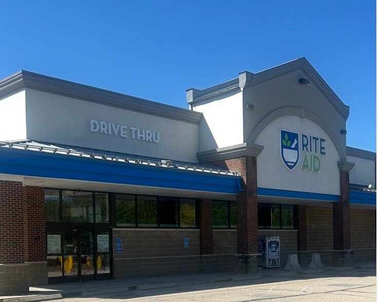 190 Wakefield St, Rochester, NH for sale - Building Photo - Image 1 of 7