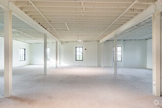 1246 Central Ave, Saint Petersburg, FL for sale Interior Photo- Image 2 of 18