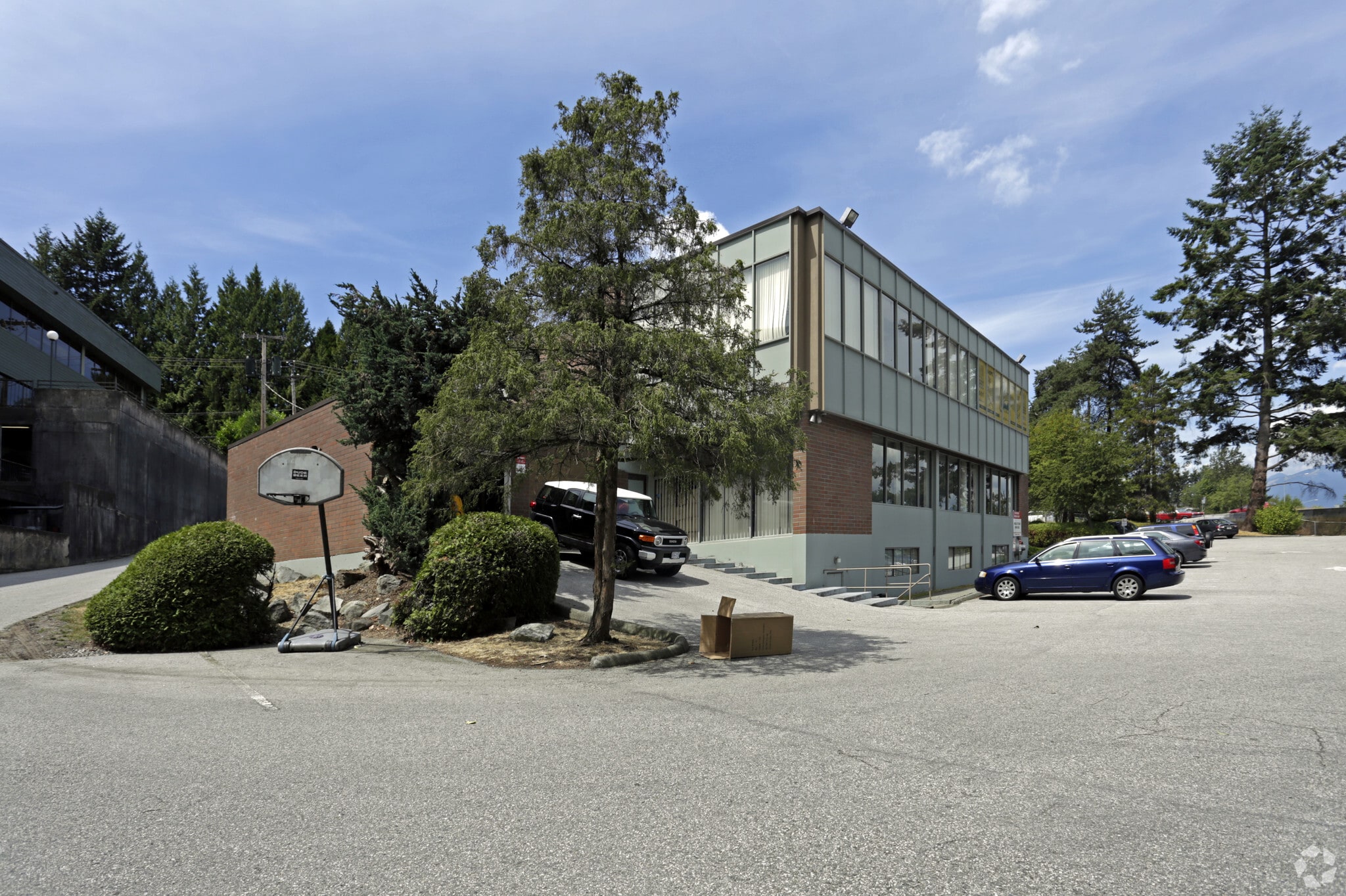 3876 Norland Ave, Burnaby, BC for sale Primary Photo- Image 1 of 1