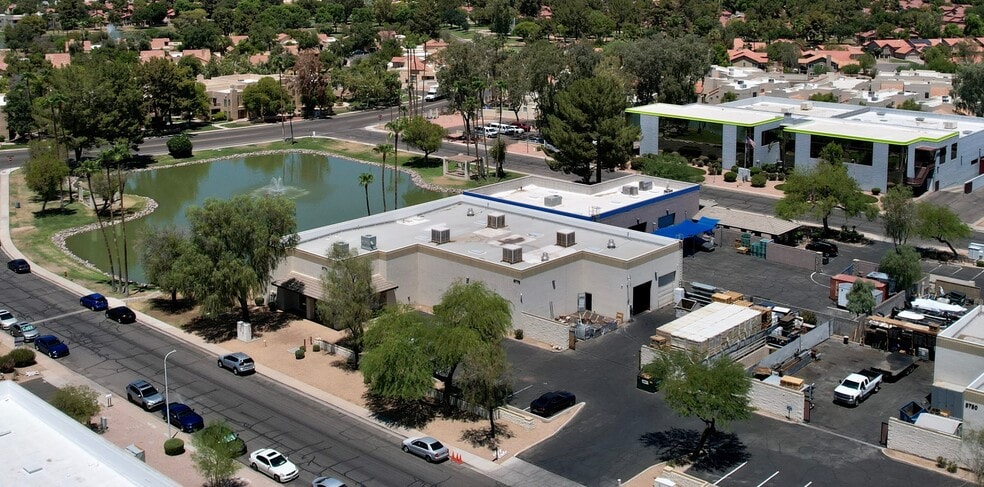 5770 W Erie St, Chandler, AZ for lease - Building Photo - Image 1 of 5