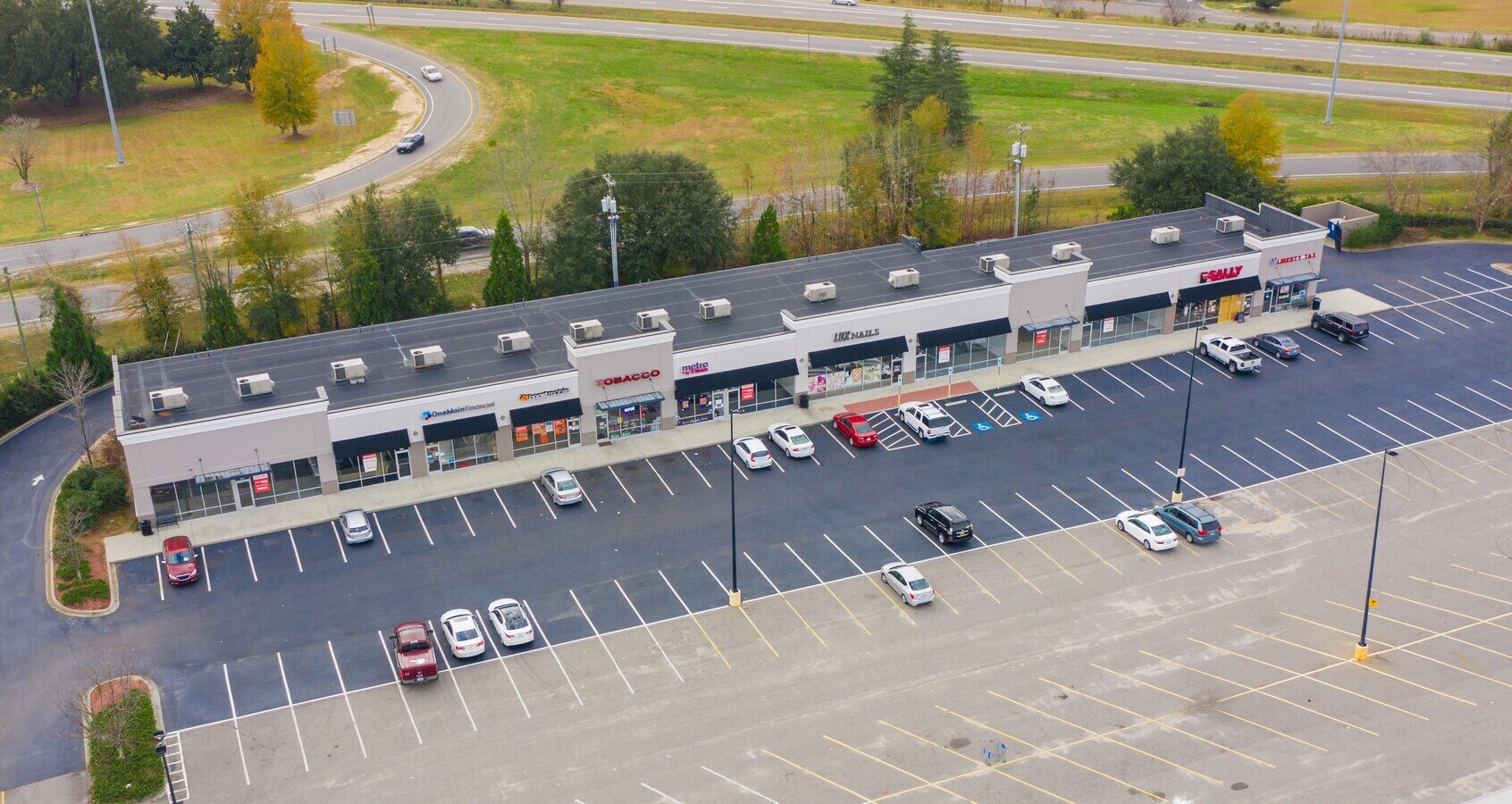 901 US HWY 401 BYPASS, Laurinburg, NC 28352 Laurinburg Shops