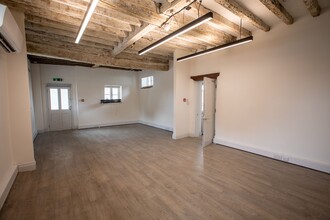 21-23 Hart St, Henley On Thames for lease Interior Photo- Image 2 of 4