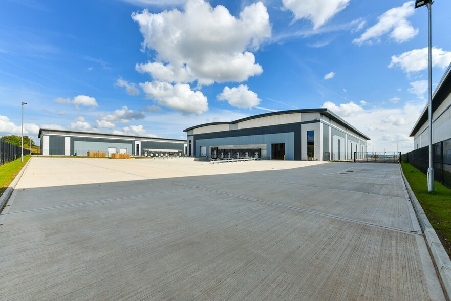 Remembrance Way, Nottingham for lease - Building Photo - Image 3 of 9