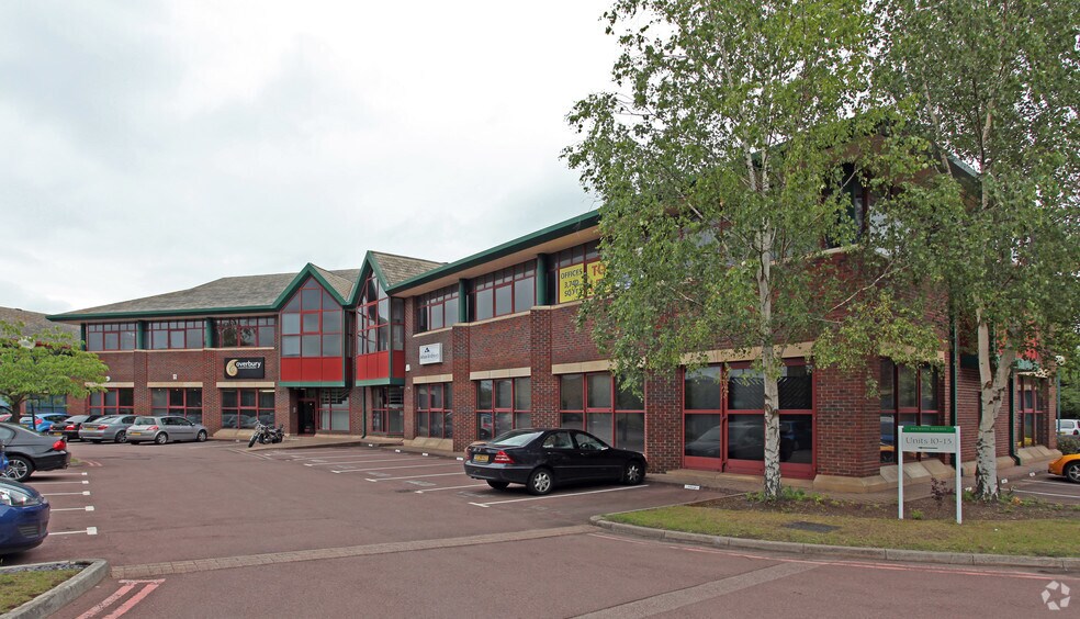 Old Bracknell Ln, Bracknell for sale - Primary Photo - Image 1 of 1
