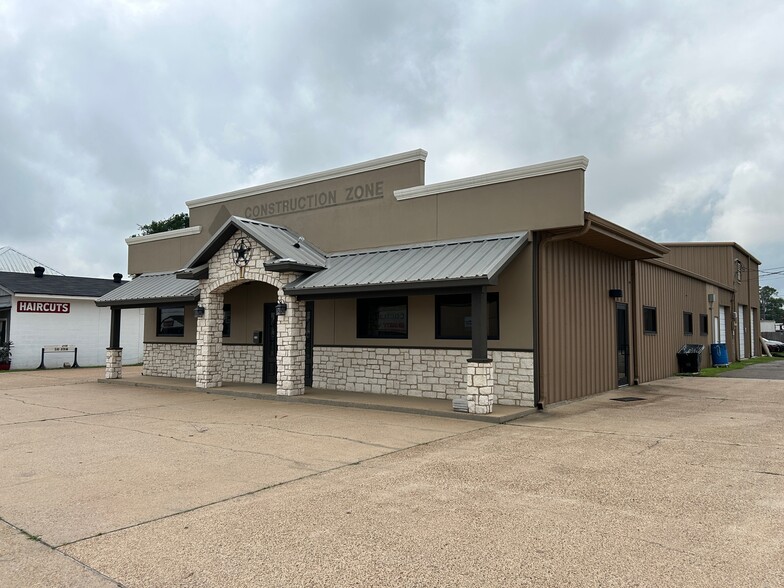 231 N Twin City Hwy, Nederland, TX for lease - Building Photo - Image 3 of 25