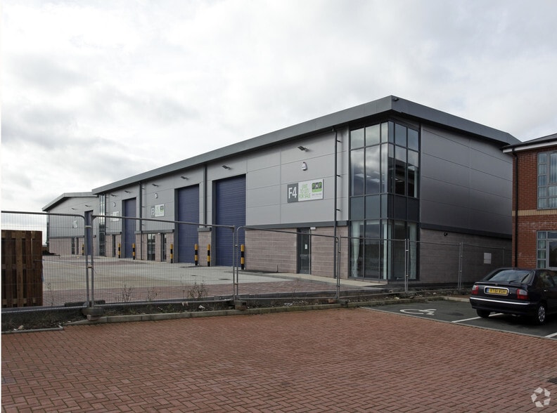 Aston Rd, Bromsgrove for lease - Building Photo - Image 2 of 4