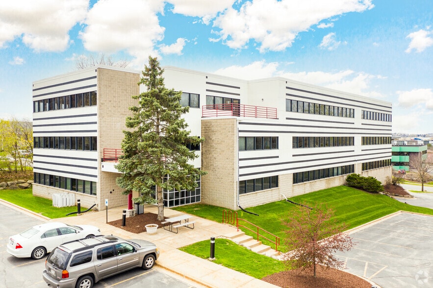 6410 Enterprise Ln, Madison, WI 53719