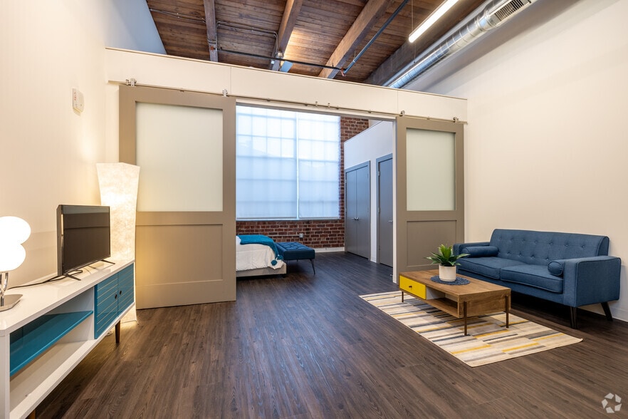 1100 N 2nd St, Leavenworth, KS for sale - Interior Photo - Image 3 of 22