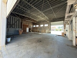 801-803 Bear Mountain Blvd, Arvin, CA for lease Interior Photo- Image 1 of 13
