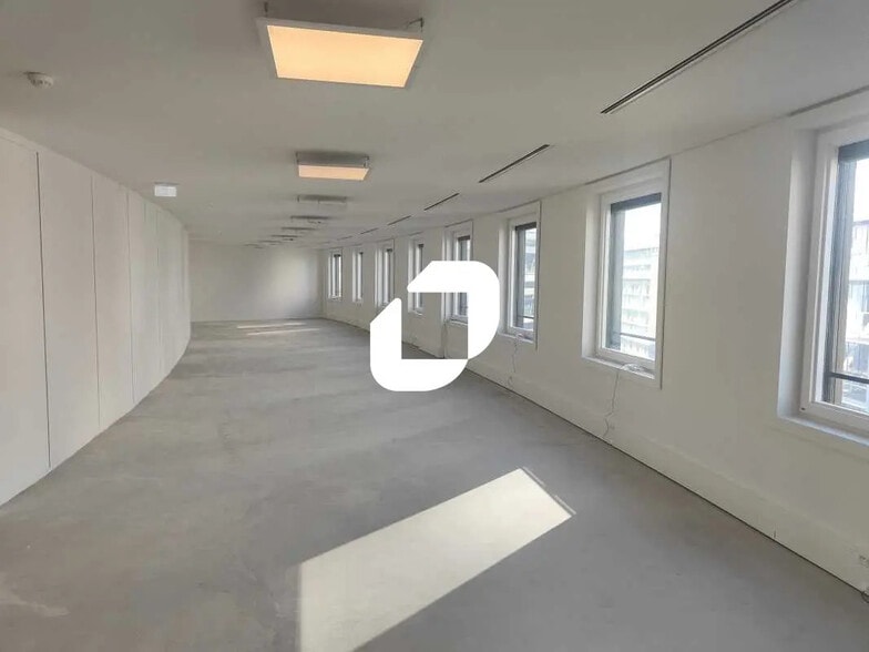 Office in Puteaux for sale - Building Photo - Image 3 of 32