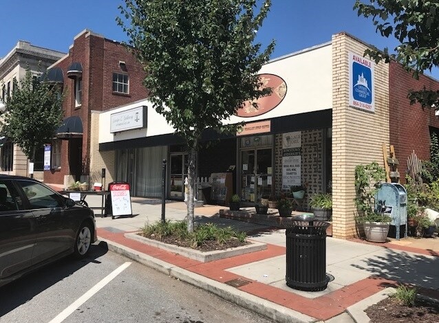 206-208 N Main St, Anderson, SC for sale - Building Photo - Image 1 of 1