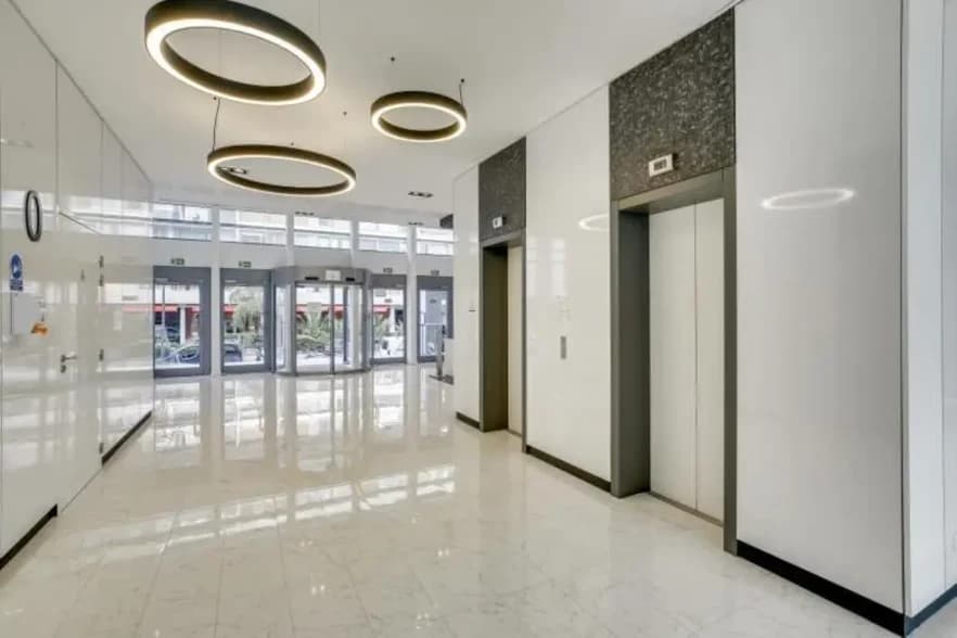 77 Rue De Sèvres, Boulogne-Billancourt for lease - Lobby - Image 3 of 4