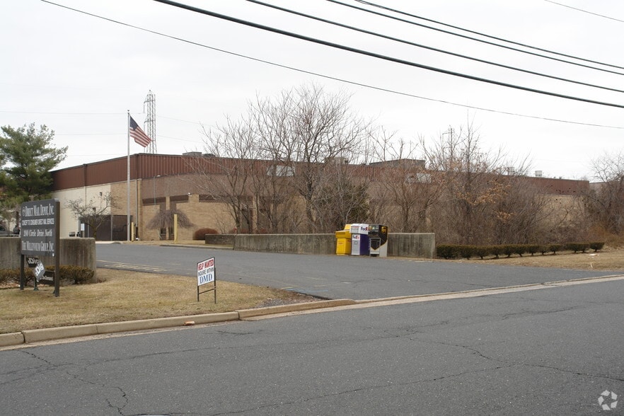 200 Circle Dr N, Piscataway, NJ for lease - Building Photo - Image 1 of 6