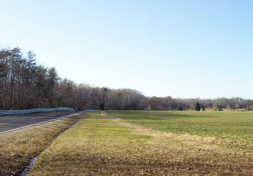 Old Stagecoach Rd, La Plata, MD for sale - Building Photo - Image 1 of 1