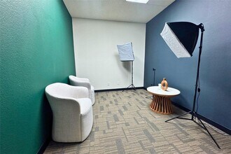 211 E Moore Ave, Terrell, TX for lease Interior Photo- Image 2 of 10