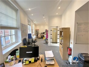 33 Warple Mews, London for lease Interior Photo- Image 2 of 10