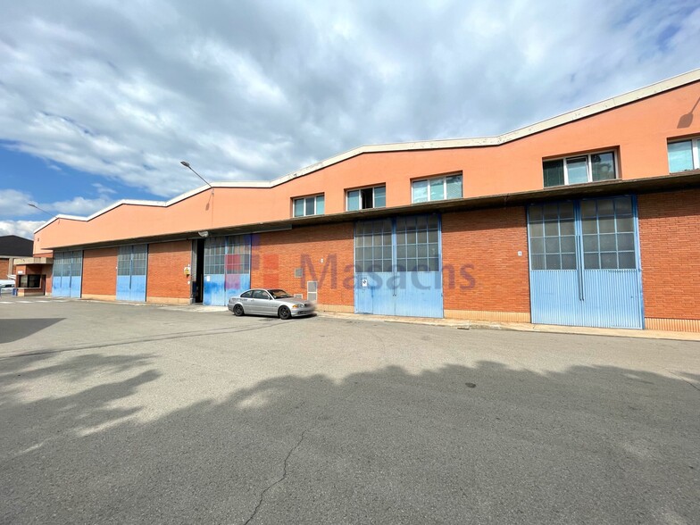 Nave y oficina en Sant Fruitós de Bages portfolio of 2 properties for sale on LoopNet.com - Building Photo - Image 2 of 24