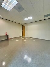 928-930 Main St, Houston, TX for lease Building Photo- Image 2 of 3