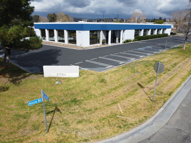 27704 Avenue Scott, Valencia, CA for lease - Building Photo - Image 1 of 12