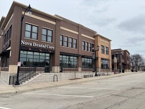 440 E Hawley St, Mundelein, IL for lease Interior Photo- Image 2 of 6