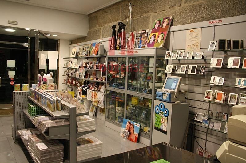 Retail in Ourense, Orense for lease - Building Photo - Image 1 of 4