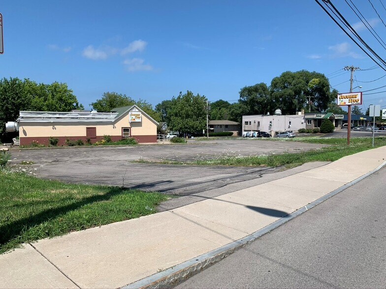1930 E Ridge Rd, Rochester, NY for sale - Building Photo - Image 1 of 1