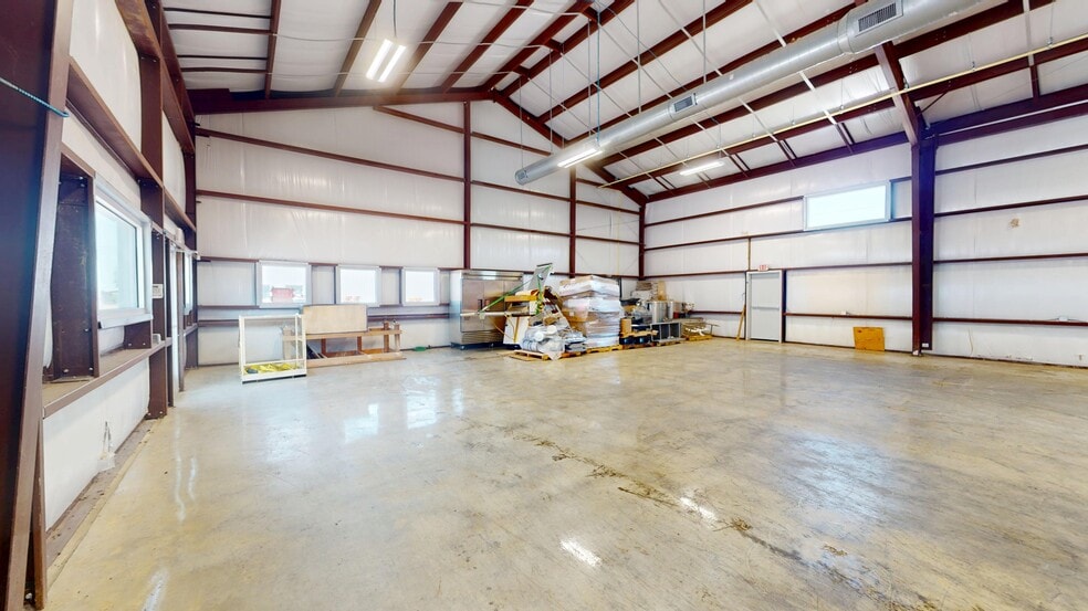 3992 E Highway 290, Dripping Springs, TX for lease - Building Photo - Image 3 of 13