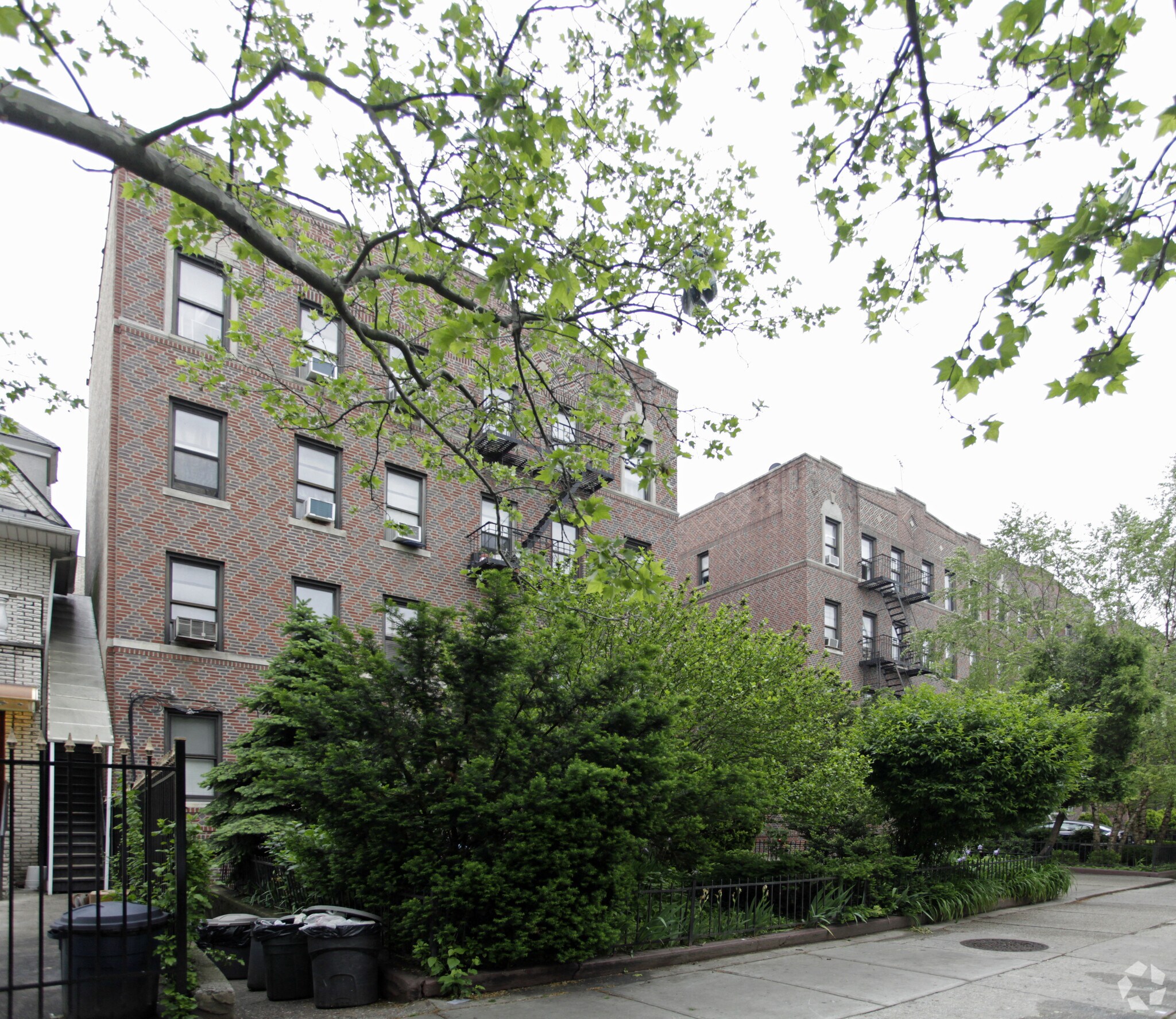 349 Ocean Pky, Brooklyn, NY for sale Primary Photo- Image 1 of 1