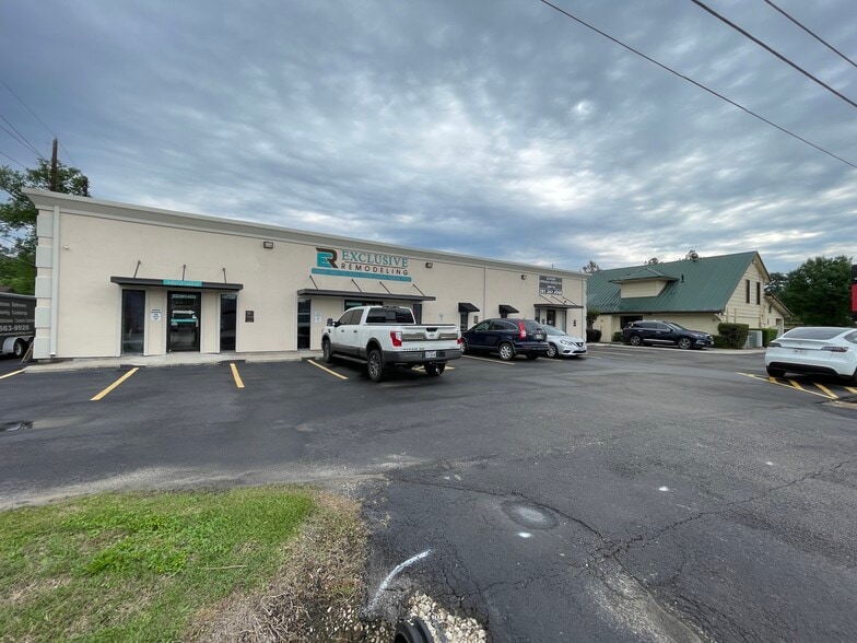 26103 Interstate 45, Spring, TX for lease - Building Photo - Image 1 of 2