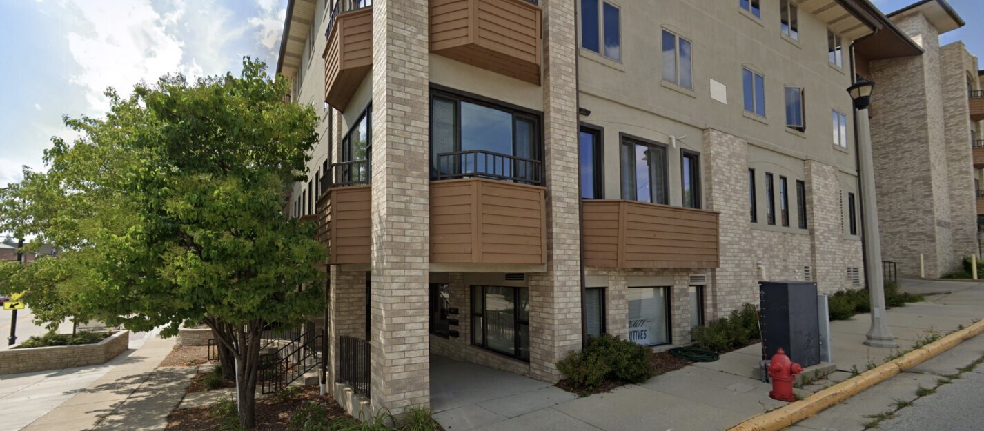 N89W16416 Main St, Menomonee Falls, WI for sale Building Photo- Image 1 of 1